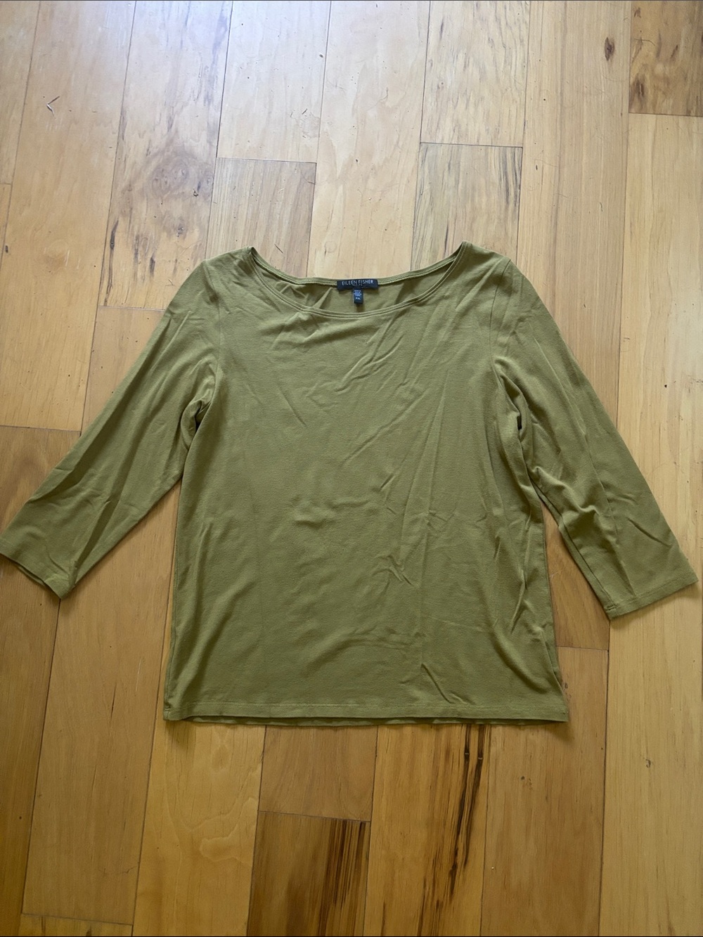 Eileen Fisher mustard colored top 3/4 length sleeve petite medium.